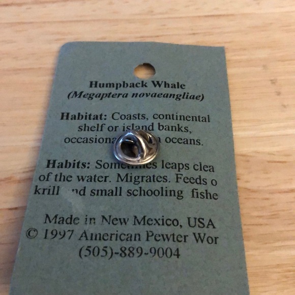 Humpback Whale Pewter Lapel Pin - Picture 3 of 3